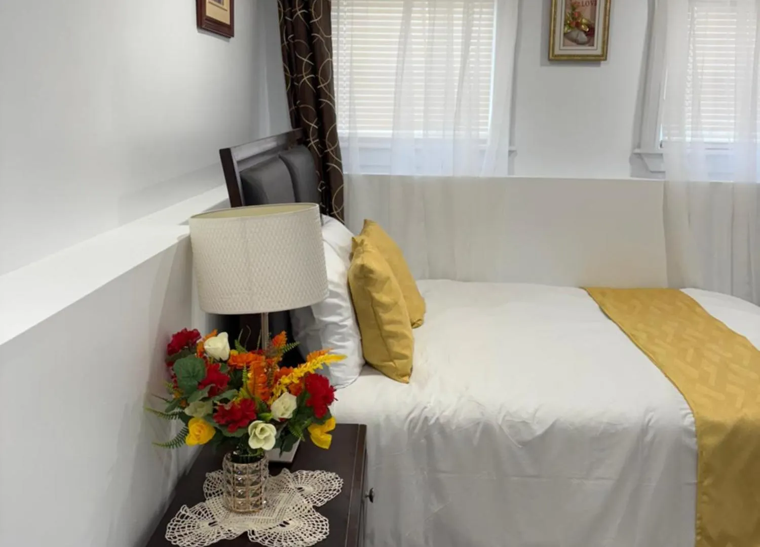 Guest house Bachelor In Bedford, Halifax Hotel